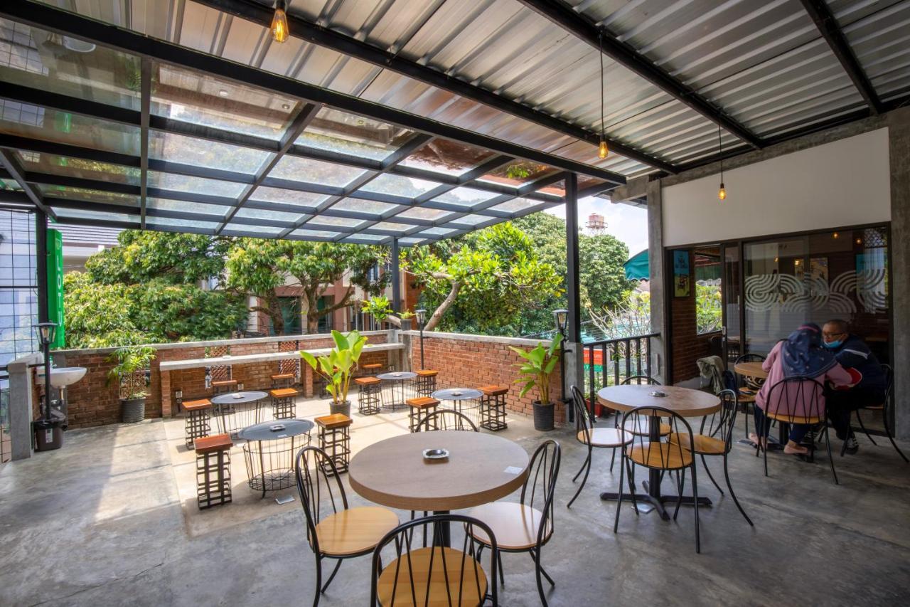 Sekararum Butik Syariah Guesthouse Bandung Zewnętrze zdjęcie